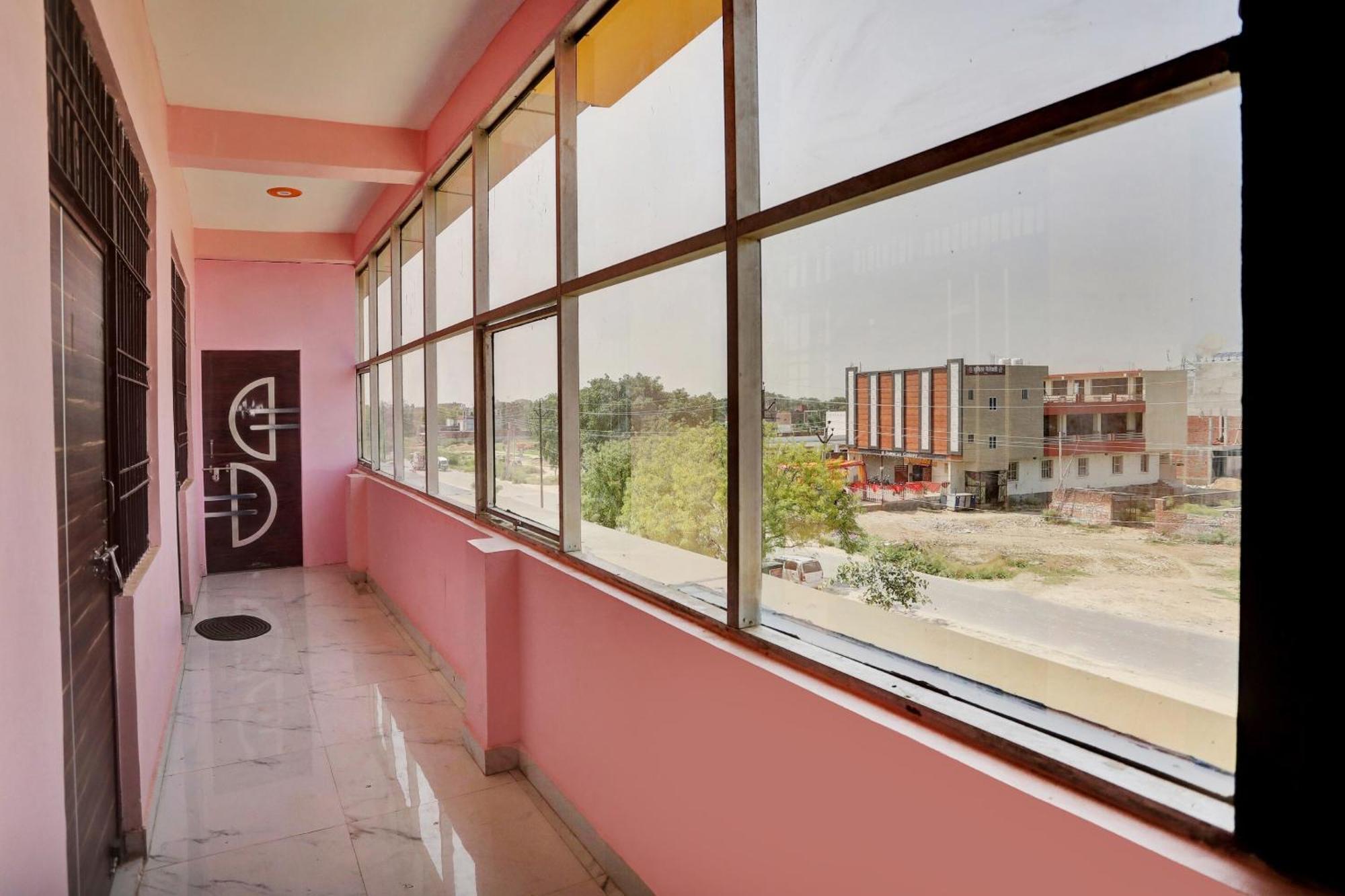 Hotel O Amantran Kanpur Exterior photo